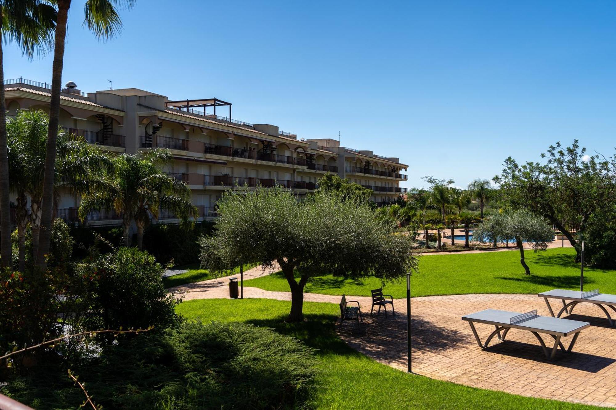 Golden Beach Apartamentos Sant Carles De La Rapita Exterior photo