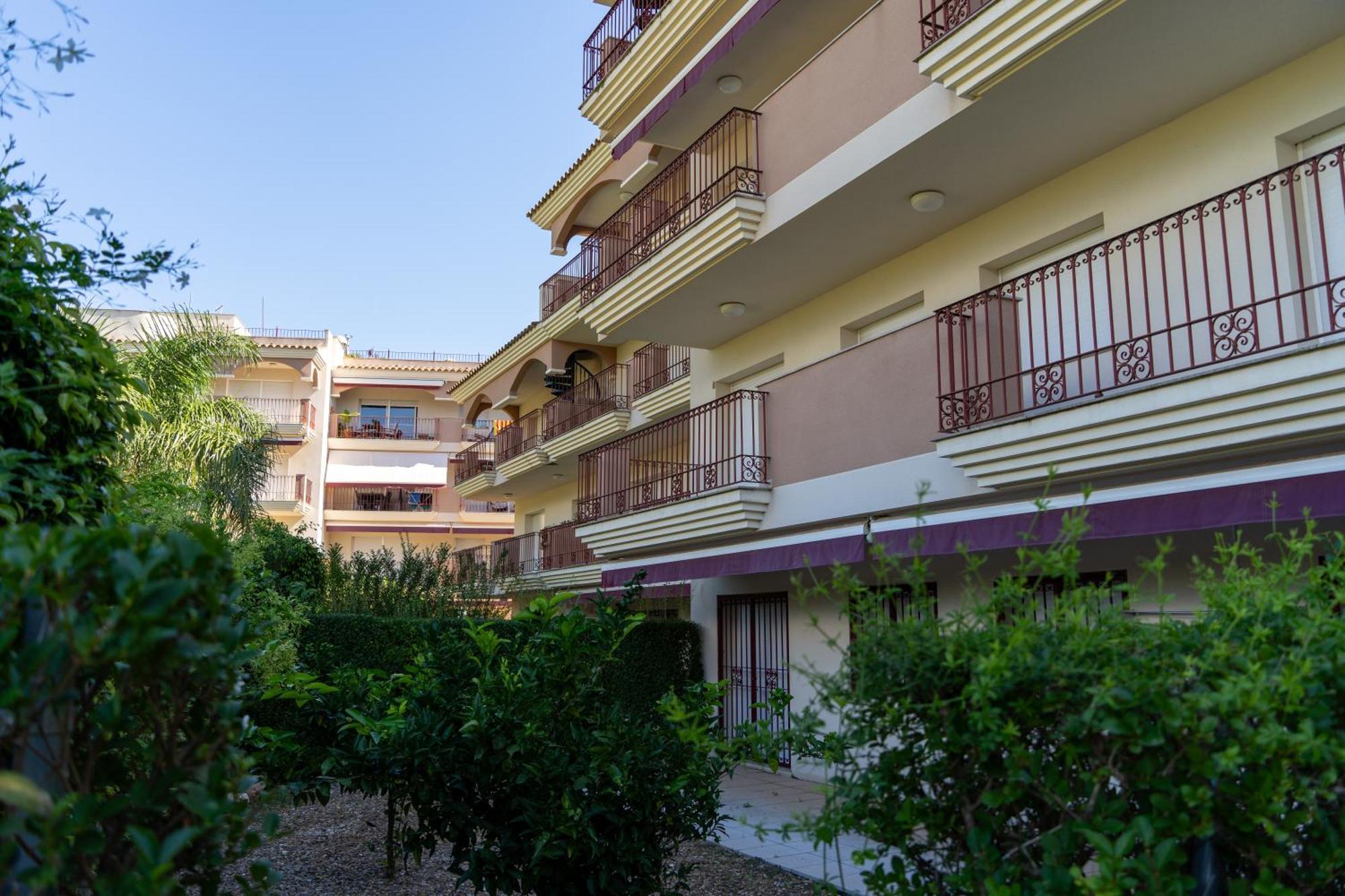 Golden Beach Apartamentos Sant Carles De La Rapita Exterior photo